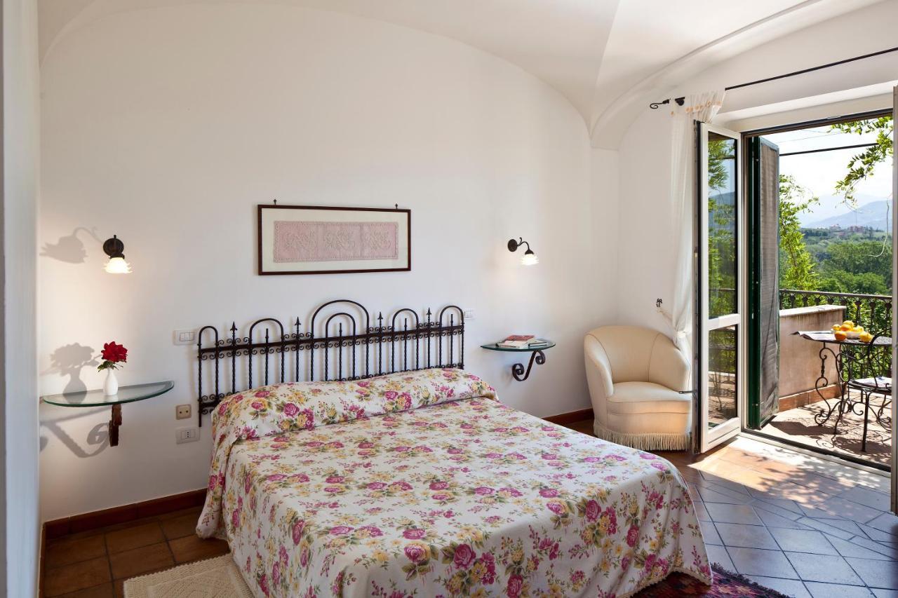 Hotel Villa Rizzo Resort And Spa San Cipriano Picentino Bilik gambar